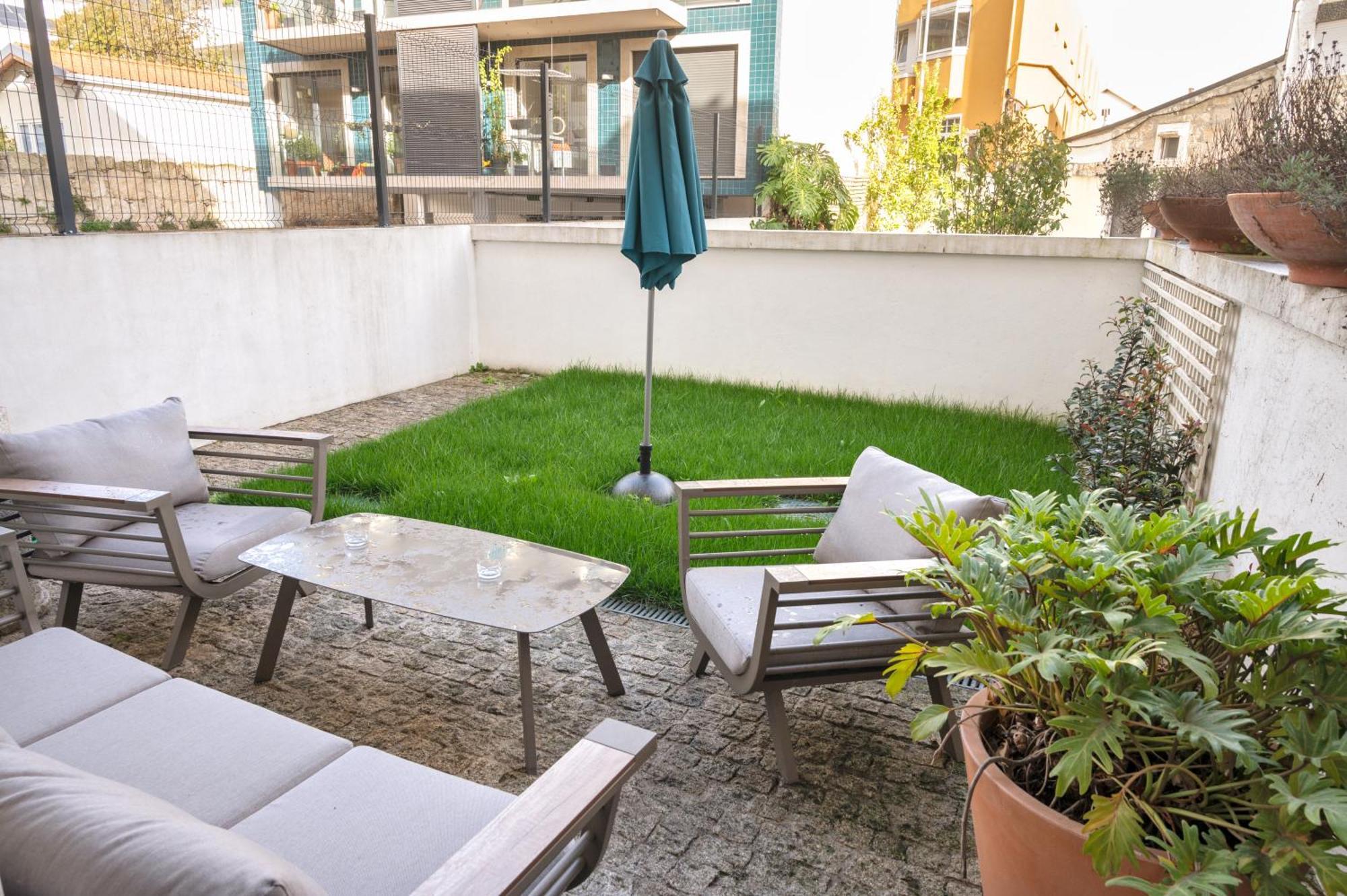 Oporto Near Garden Apartment Room photo